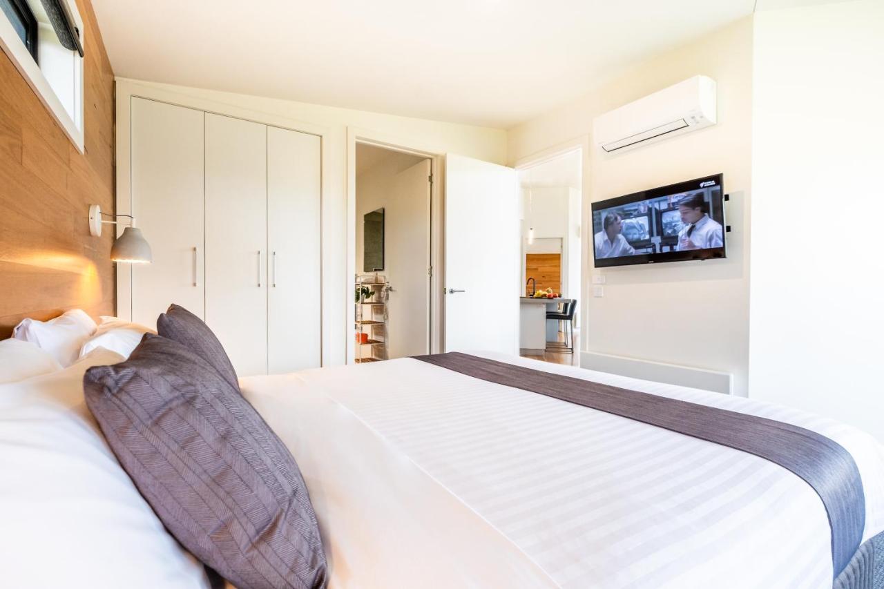 At The Bay Villa Coles Bay Bagian luar foto