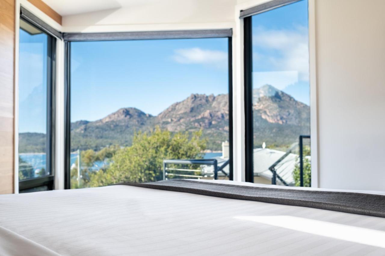At The Bay Villa Coles Bay Bagian luar foto